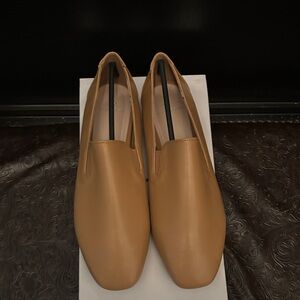 NIB Elegant H by Halston Cognac Women's Loafers